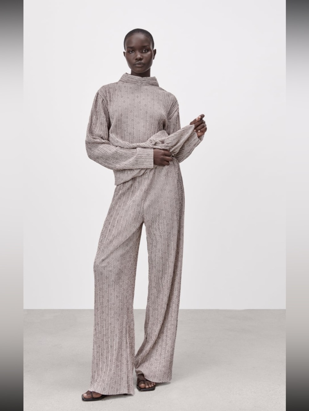 Zara Jacquard Print Set in Cream/Black